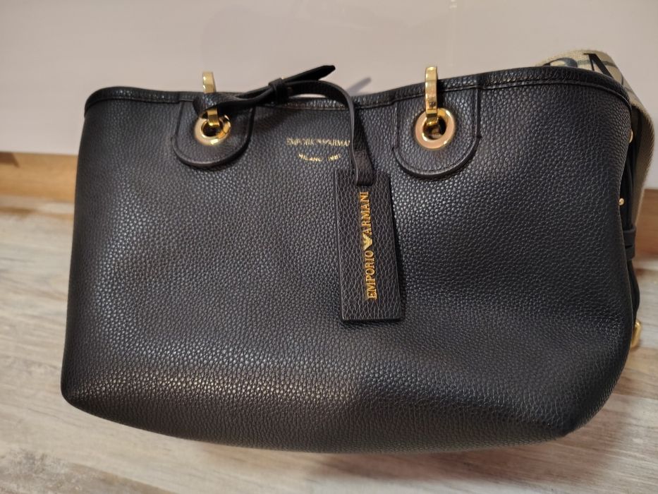 Armani -дамска чанта-намалена за черен петък!