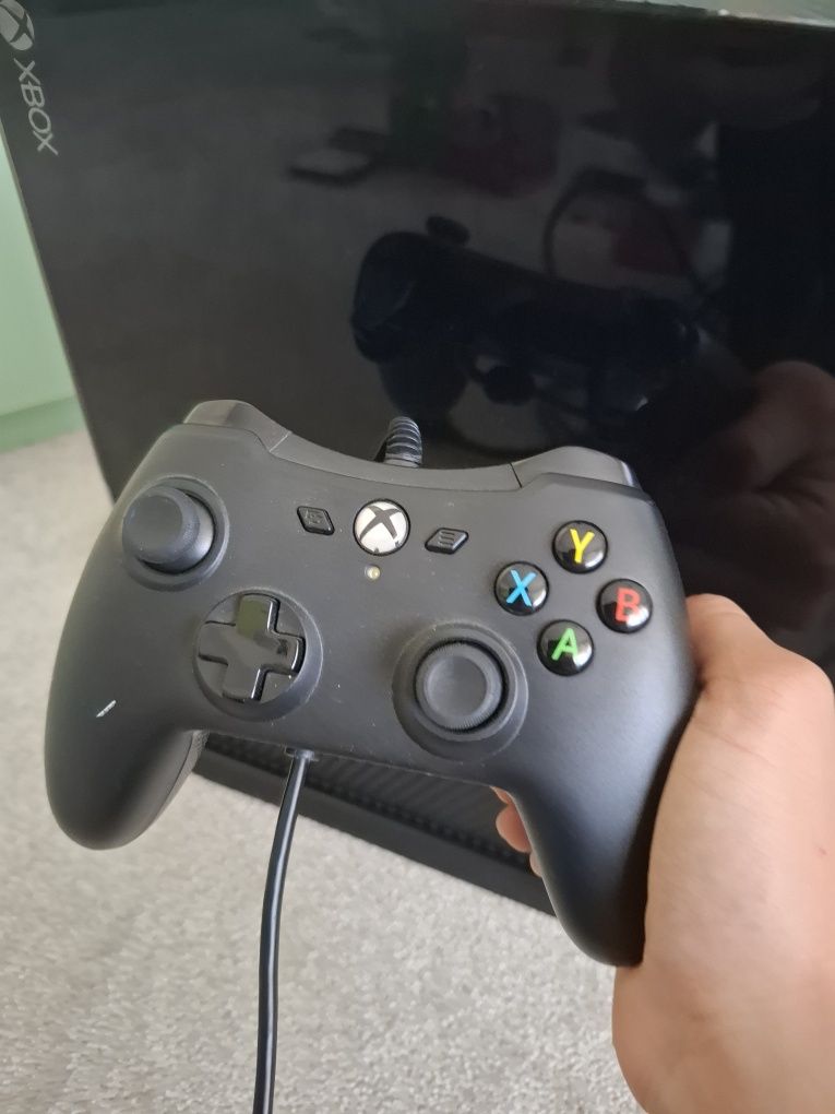 Xbox one console Usa are 512gb
