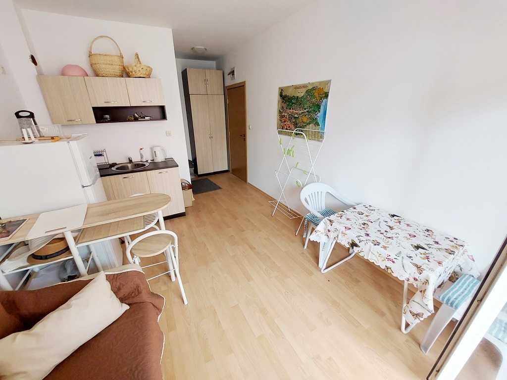 Продава се Едностаен апартамент в к.к. Слънчев бряг - 28 кв.м за 983 €/кв.м - Снимка #2