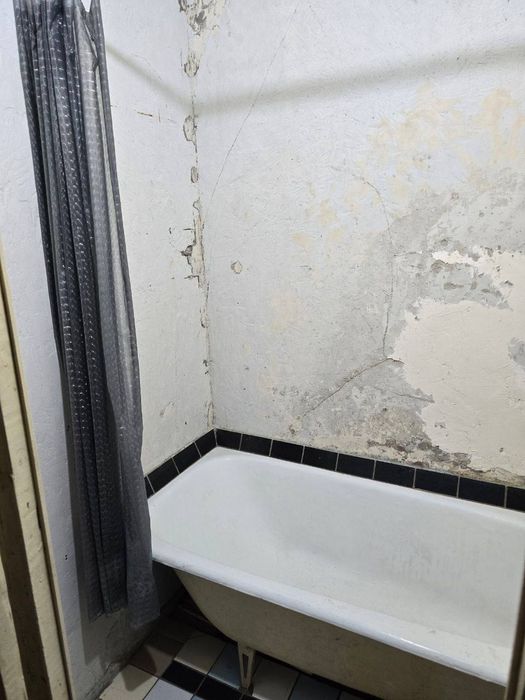 Продаётся 1/3/5 Куйлюк-5 Без ремонта 38м2 Ор-р: Медицинский техникум