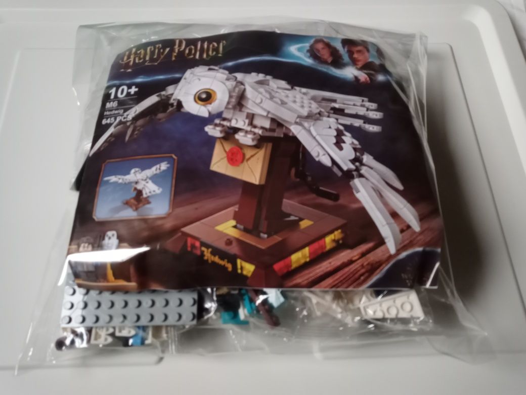 TIP lego bufnita cucuvea Harry Potter Hedwig pasare 75979