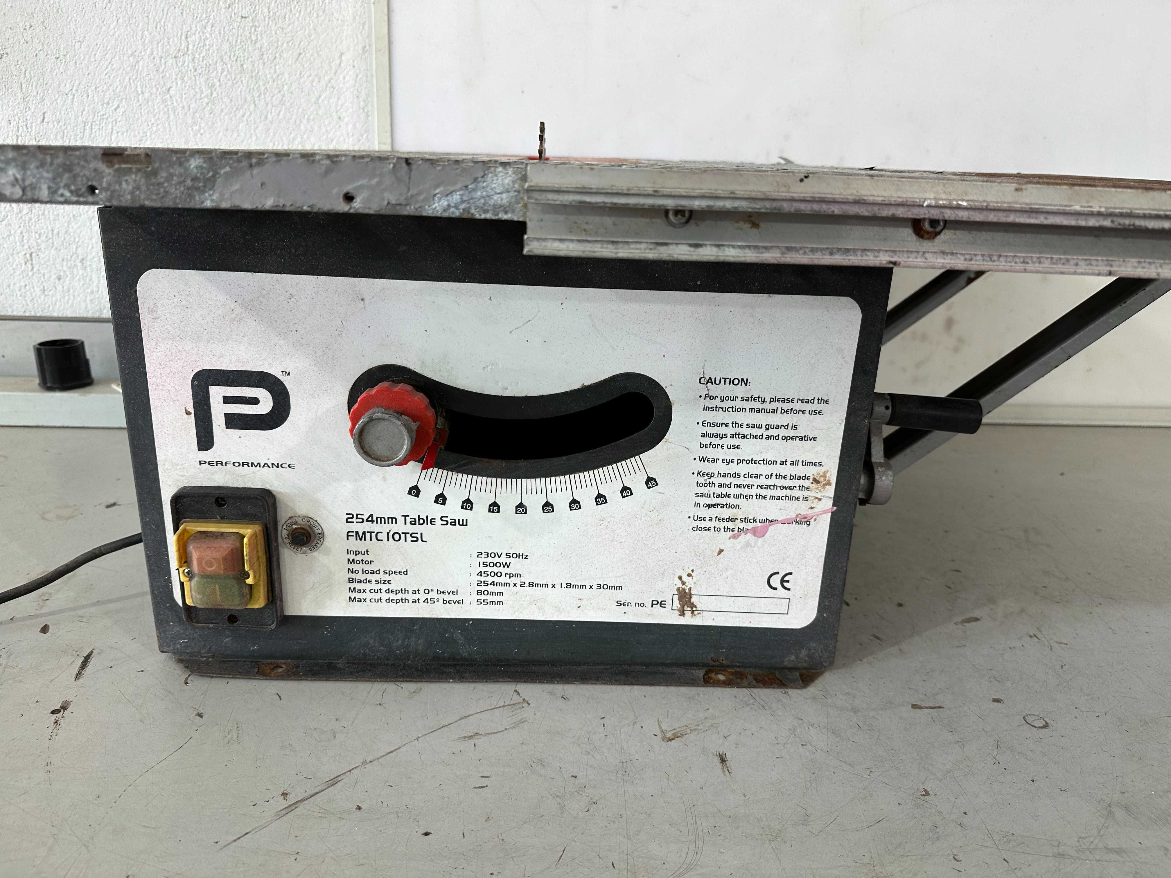 Циркуляр за дърво - Pro 1500 W