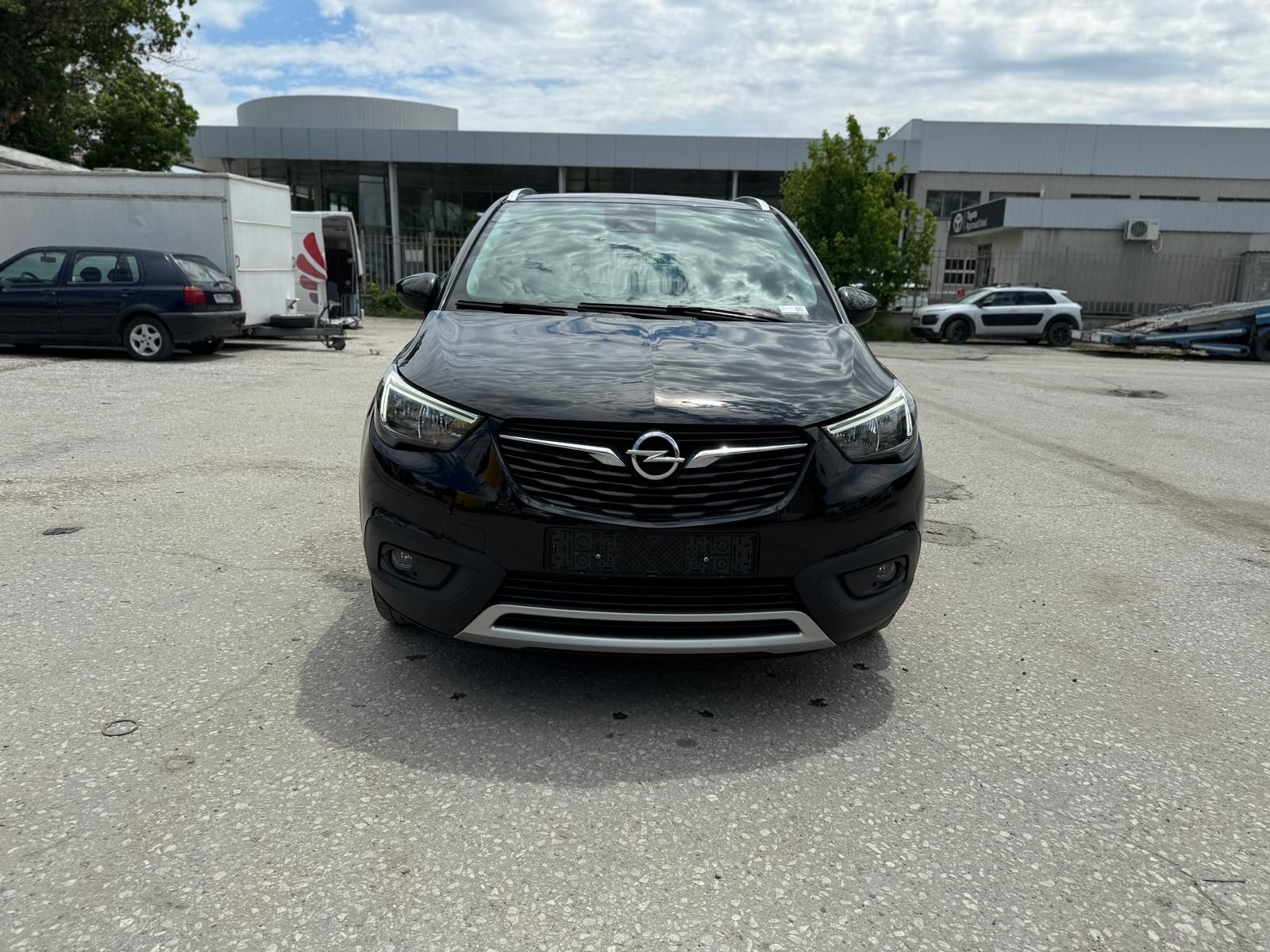 Opel Crossland X 2019г.нов внос от Германия.
Пробег: 147,000 km
Гориво