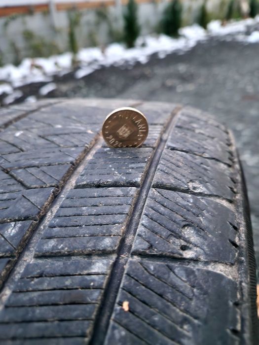 Vand 4 cauciucuri iarna