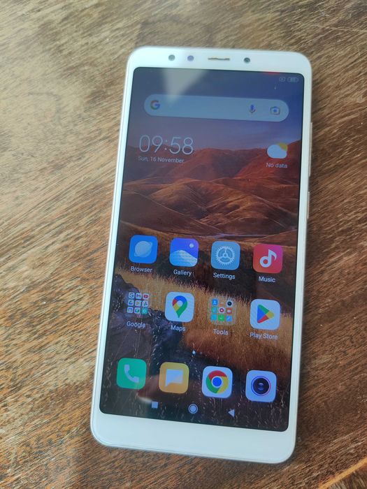 Xiaomi Redmi 5 Plus 32GB/3GB, отлично състояние