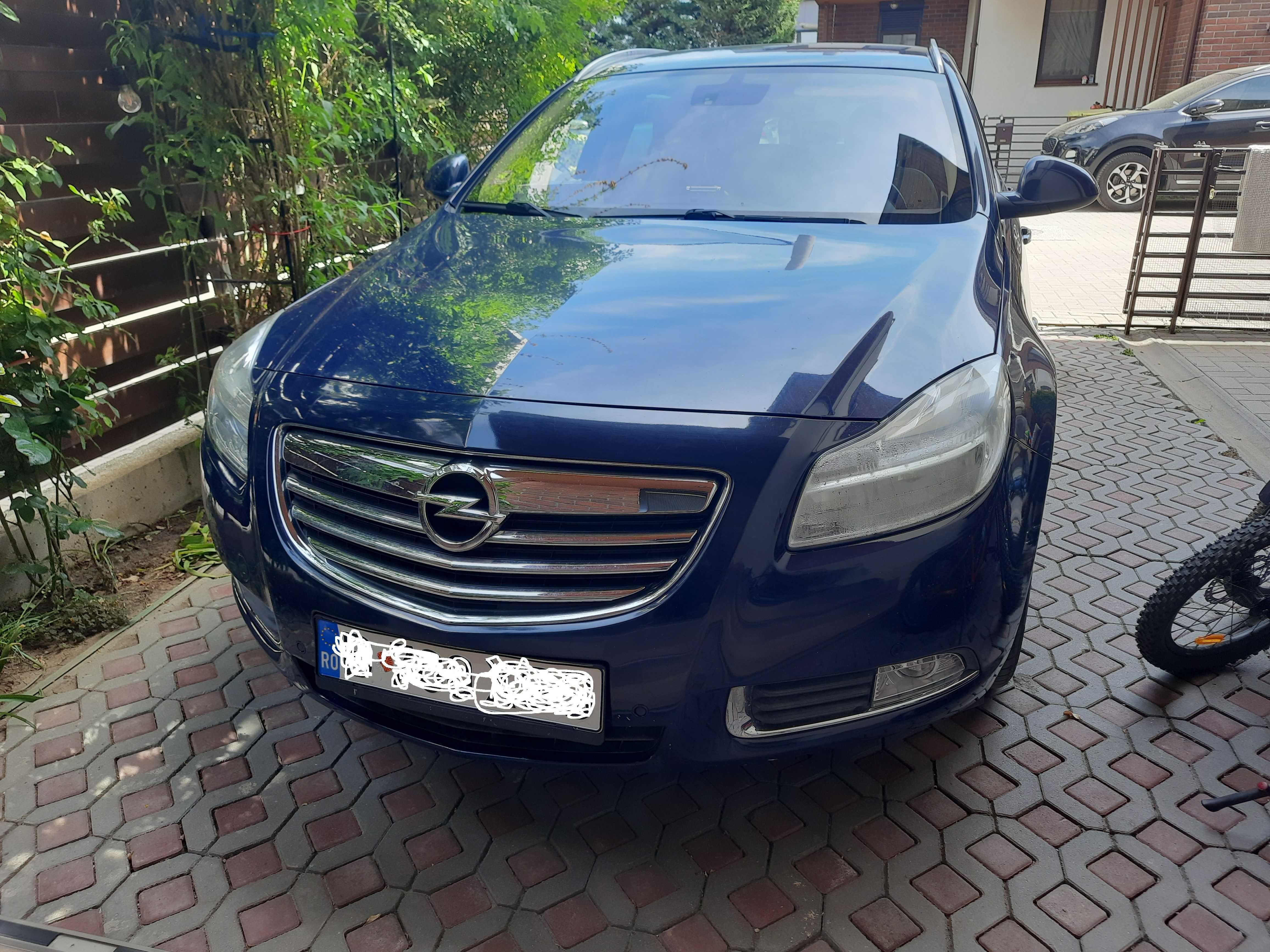 Vand Opel Insignia Tourer 2013, bine intretinut, fara incident rutier!