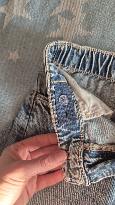 3 чифта дънки и 1 спортен панталон