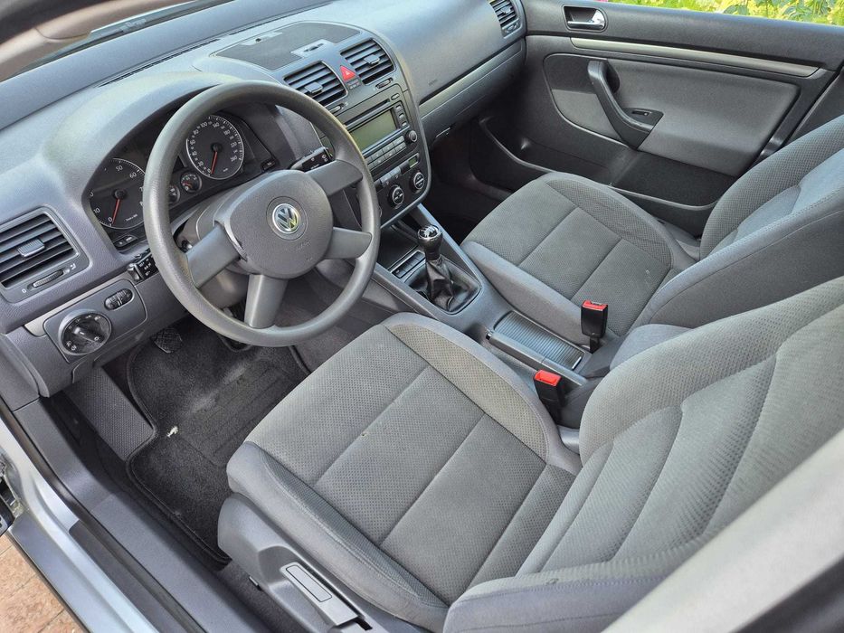 VW Golf 5 1.6 Benzina 75 Cp 2005