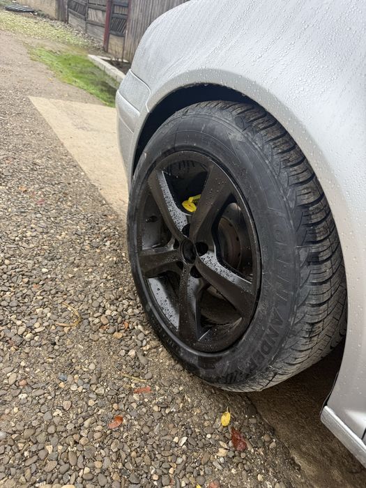 Dau la schimb jante aliaj r16 golf 4