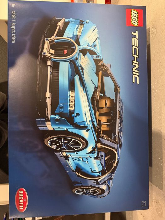 LEGO Technic Bugatti Chiron NOU