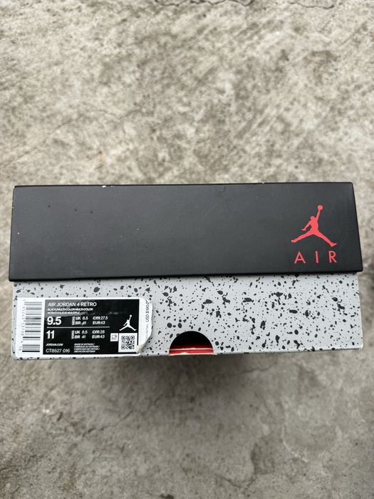 Air Jordan 4 Retro Red Thunder