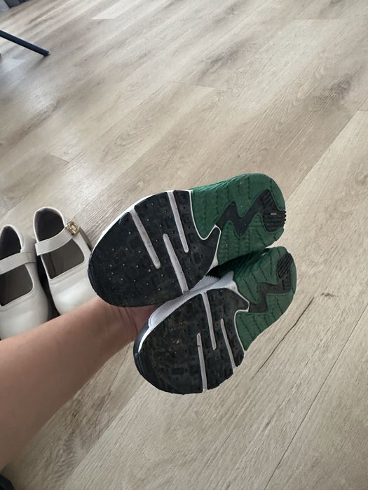Маратонки Nike 27.5 номер
