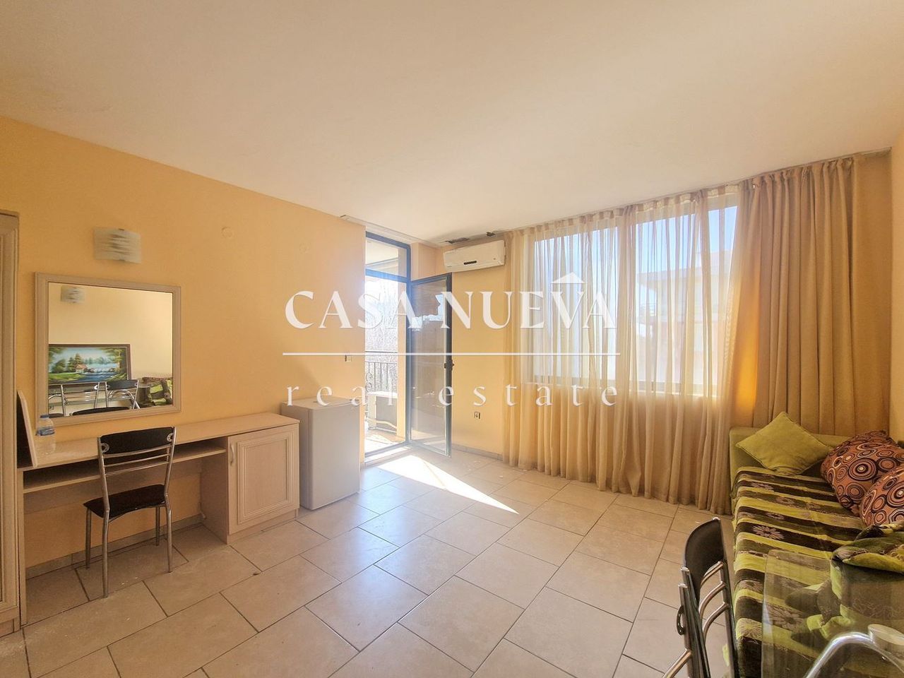 Продава се Двустаен апартамент в Несебър - 61 кв.м за 951 €/кв.м - Снимка #1