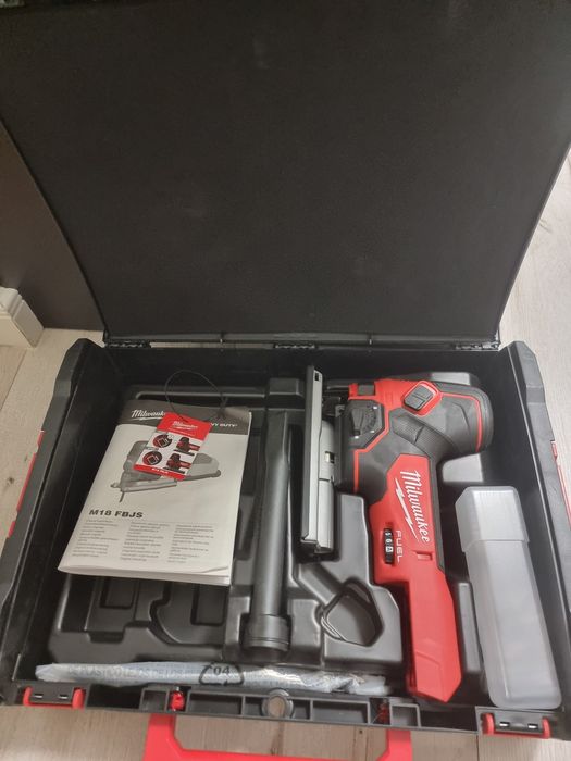 Fierăstrău pendular milwaukee m18  fbjs