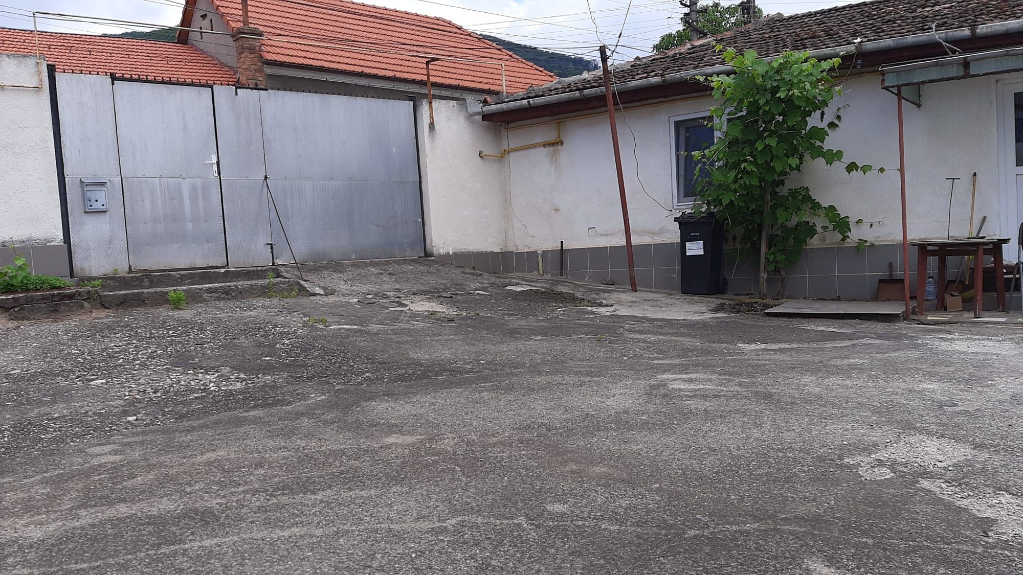 Vand casa si teren in Cugir zona Cindeni