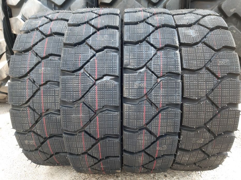 7.00-12 Cauciucuri noi de motostivuitor cu garantie si 12PR tva