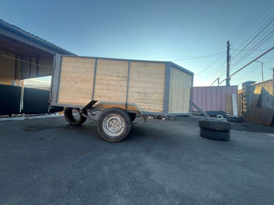 Коневозка прицеп