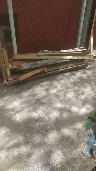 Тахта дераза сотилади
