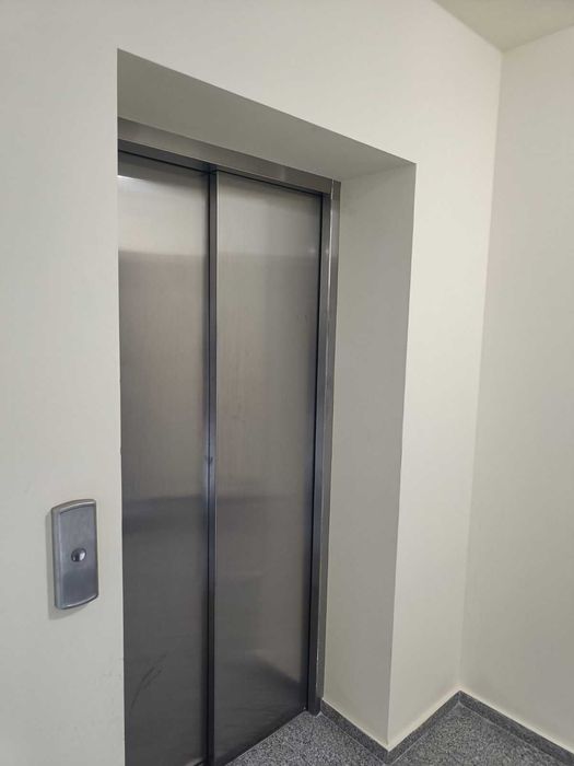 Продава се Тристаен апартамент в Казанлък - 100 кв.м за 1148 €/кв.м - Снимка #1