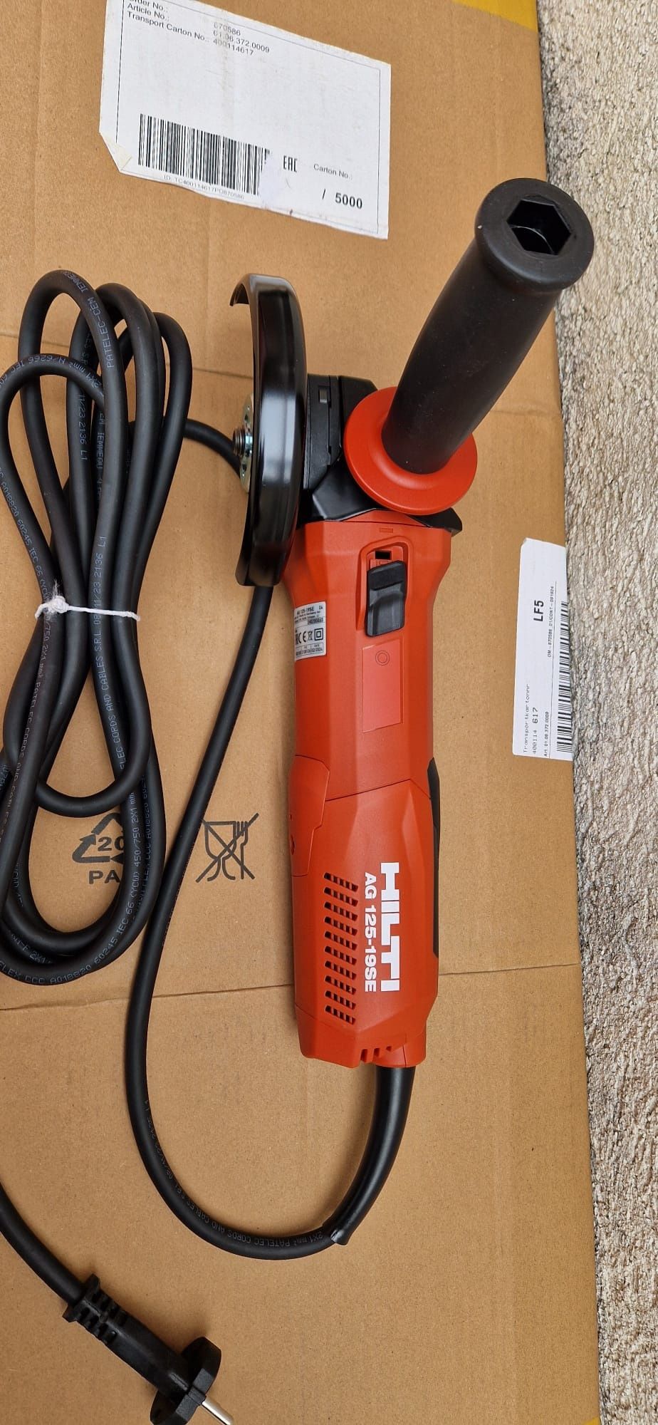 Hilti polizor de 1900 W cu variator