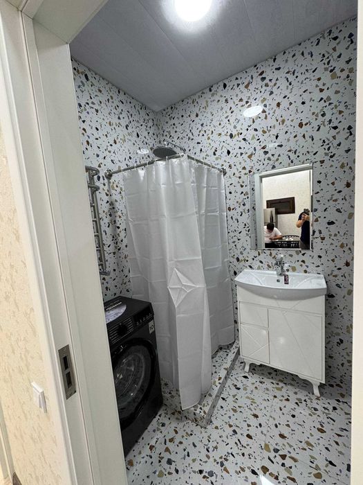 Чилонзорда 2/3/7 хонали уй сотилади. Новостройка. 13-квартал.