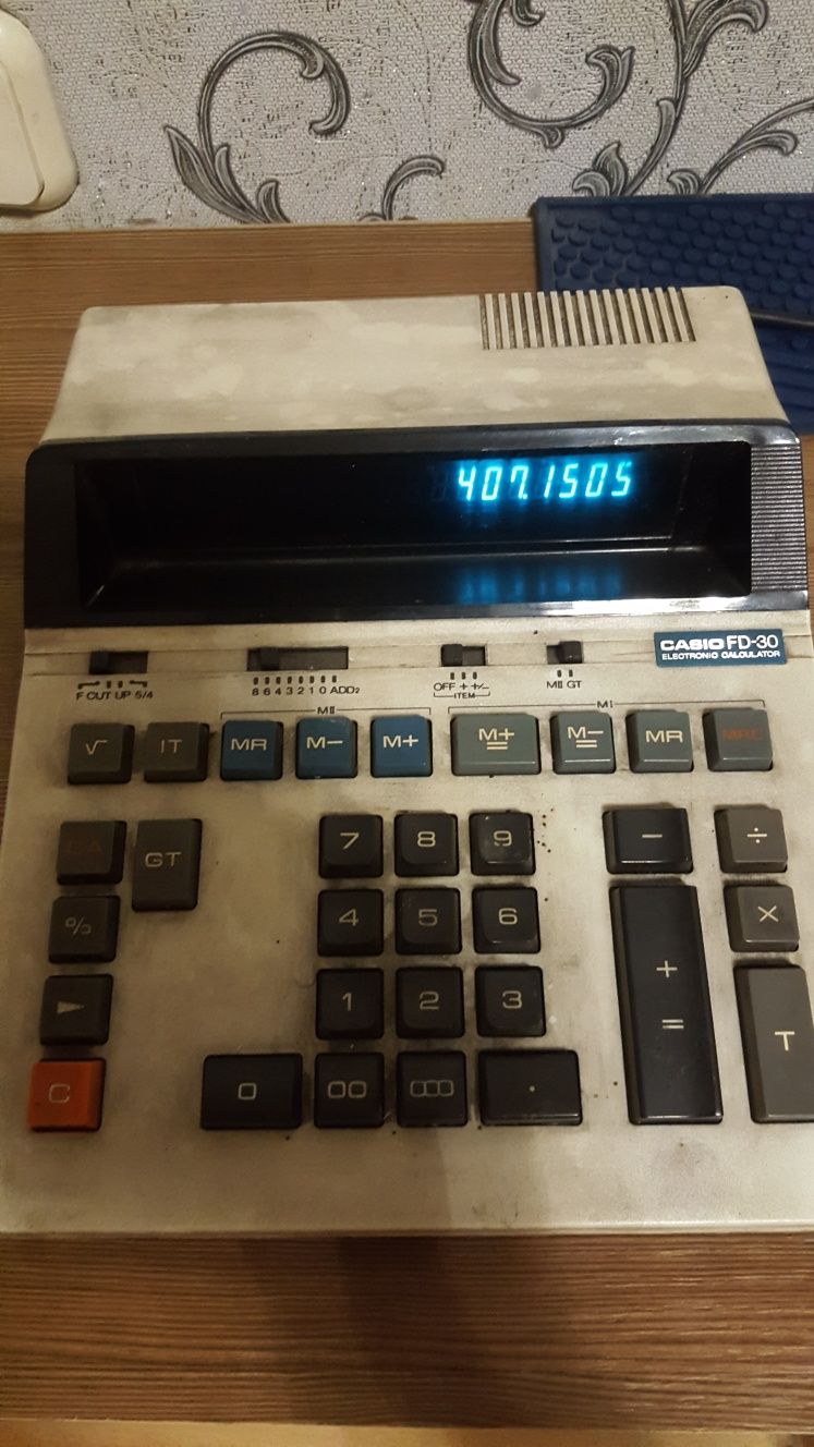 калькулятор Casio FD30