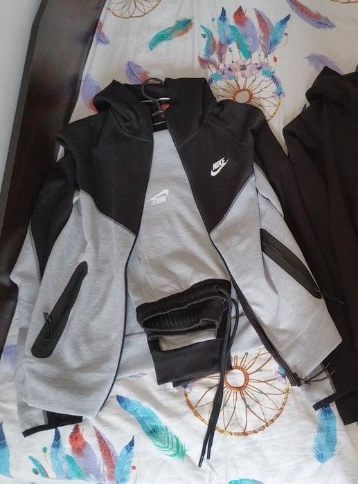 Nike tech fleece