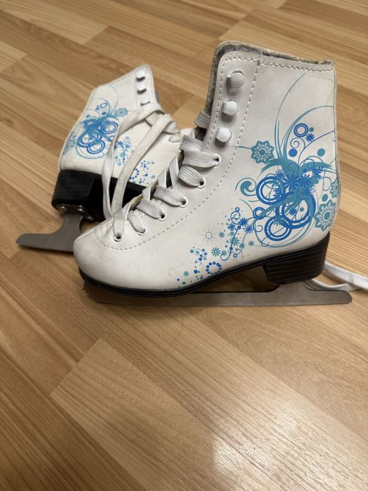 Коньки фигурные детские размер 32