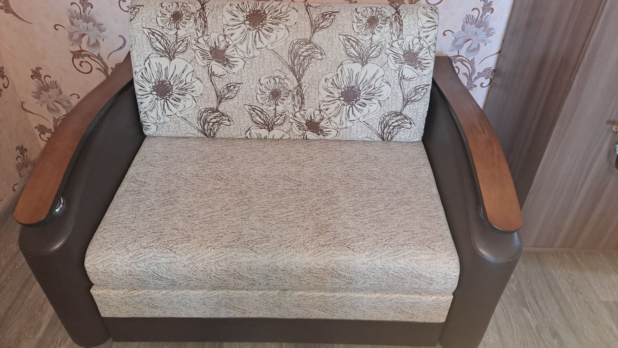 Продам диван, раскладной