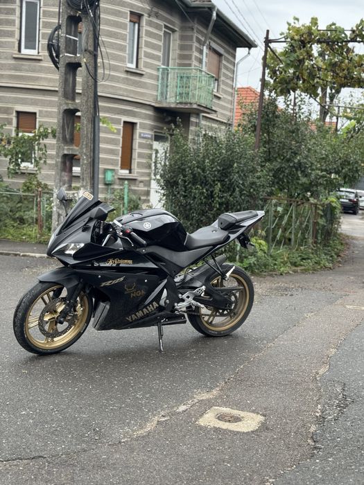 Yamaha YZF R125(A1)-2011