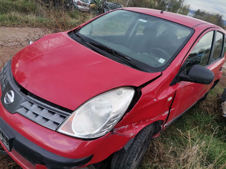 Продавам Nissan Note 1.5 dci на части.