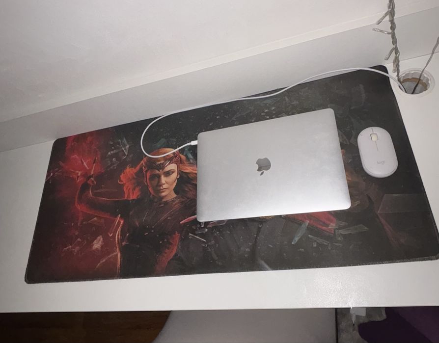 Scarlet Witch Wanda Maximoff Marvel подложка за мишка и лаптоп