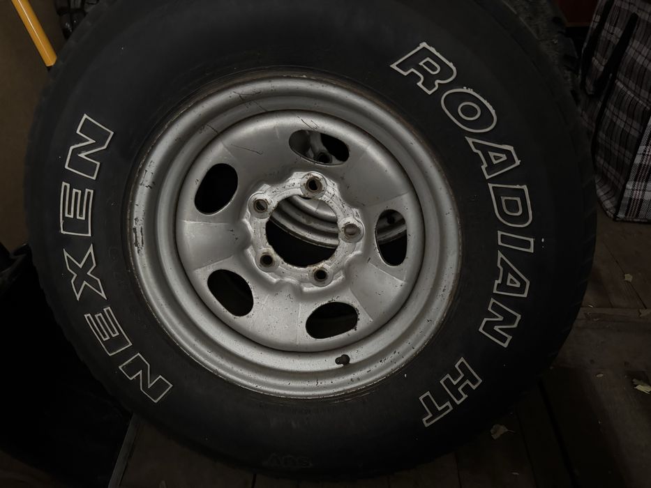 Запасное колесо Land cruiser 105.