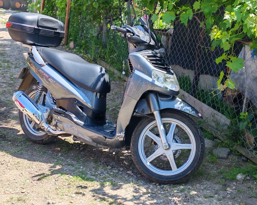 Vând scuter SYM HD200 EVO I