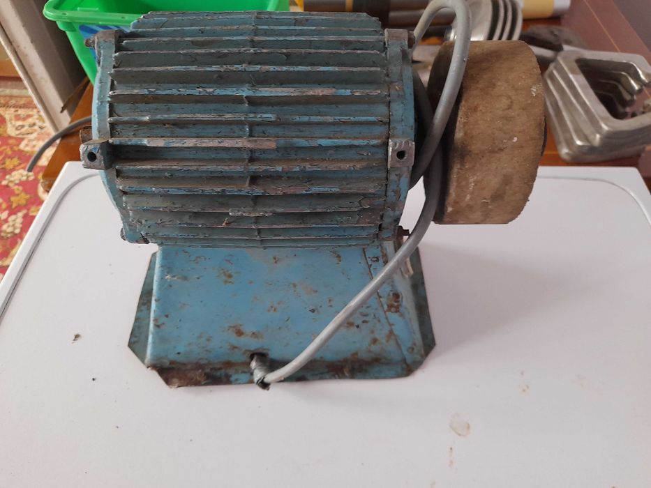 Motor artizanal tip polizor