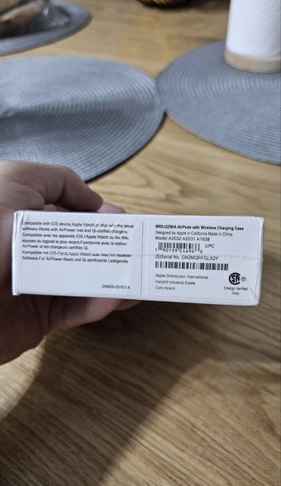 Airpods gen2-full box