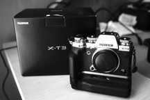 Fujifilm XT3 cu grip original, cutie
