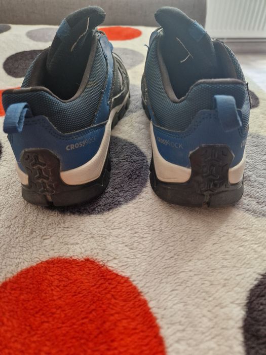 Incaltaminte drumeție Quechua Crossrock marimea 37