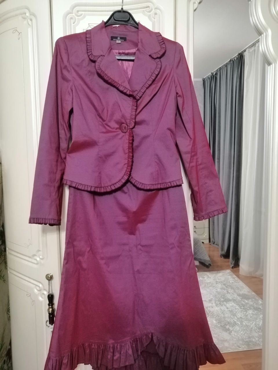 Разгрузка женского гардероба:Платье, юбки, рубашка, болеро с мехом