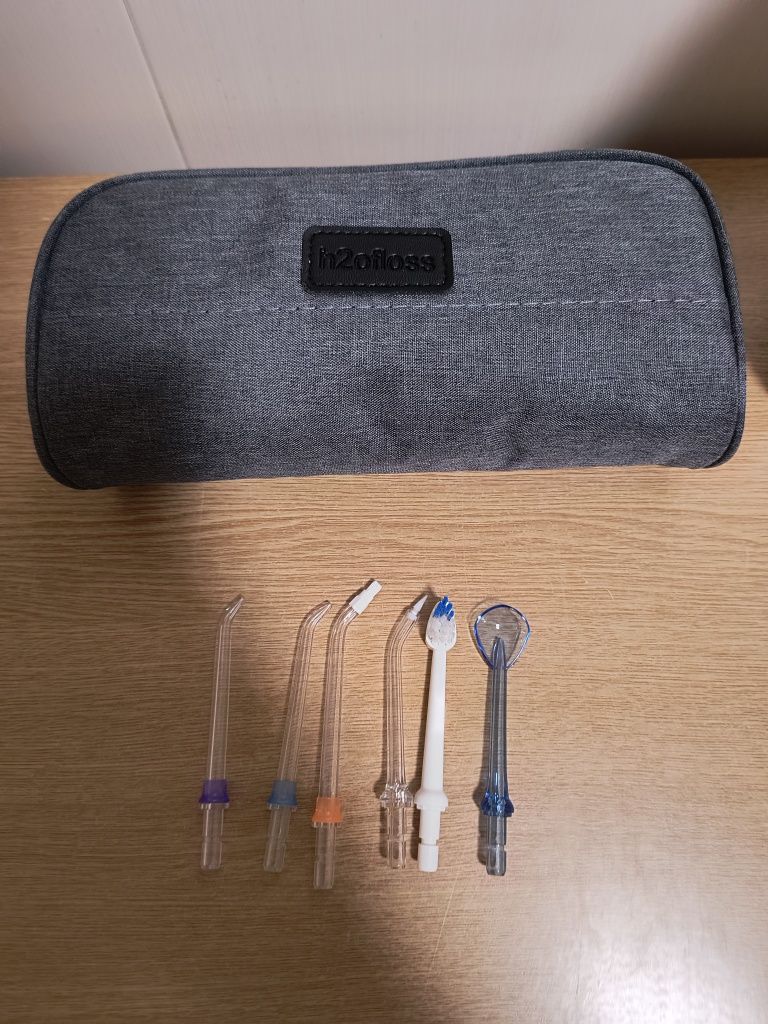 Иригатор за уста H20floss HF-6, 5 дюзи, 5 степени на налягане, Резерво