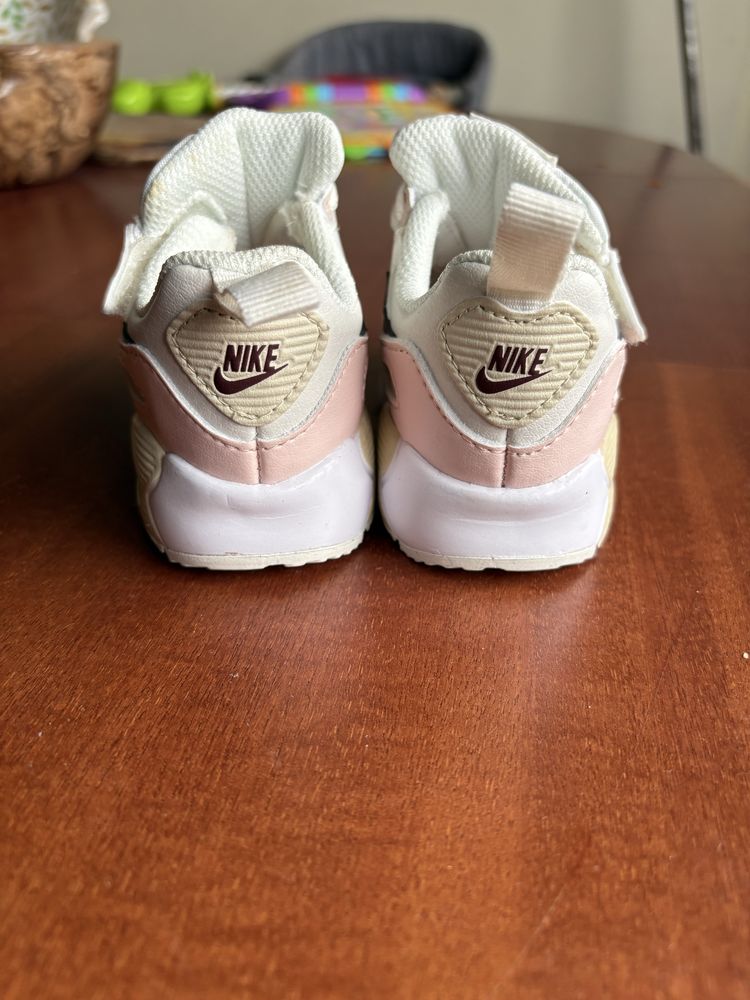 Детски маратонки Nike
