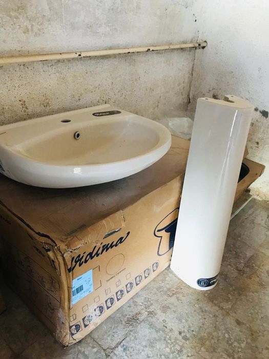 Vand chiuveta cu picior, chiuveta bucatarie si wc