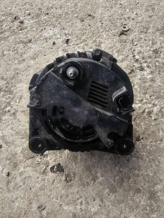 Alternator Opel Movano II 2.5 cdti laguna 1.9 trafic