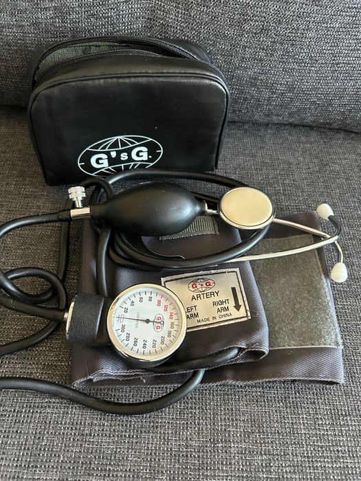 Апарат за измерване кръвно налягане- механичен