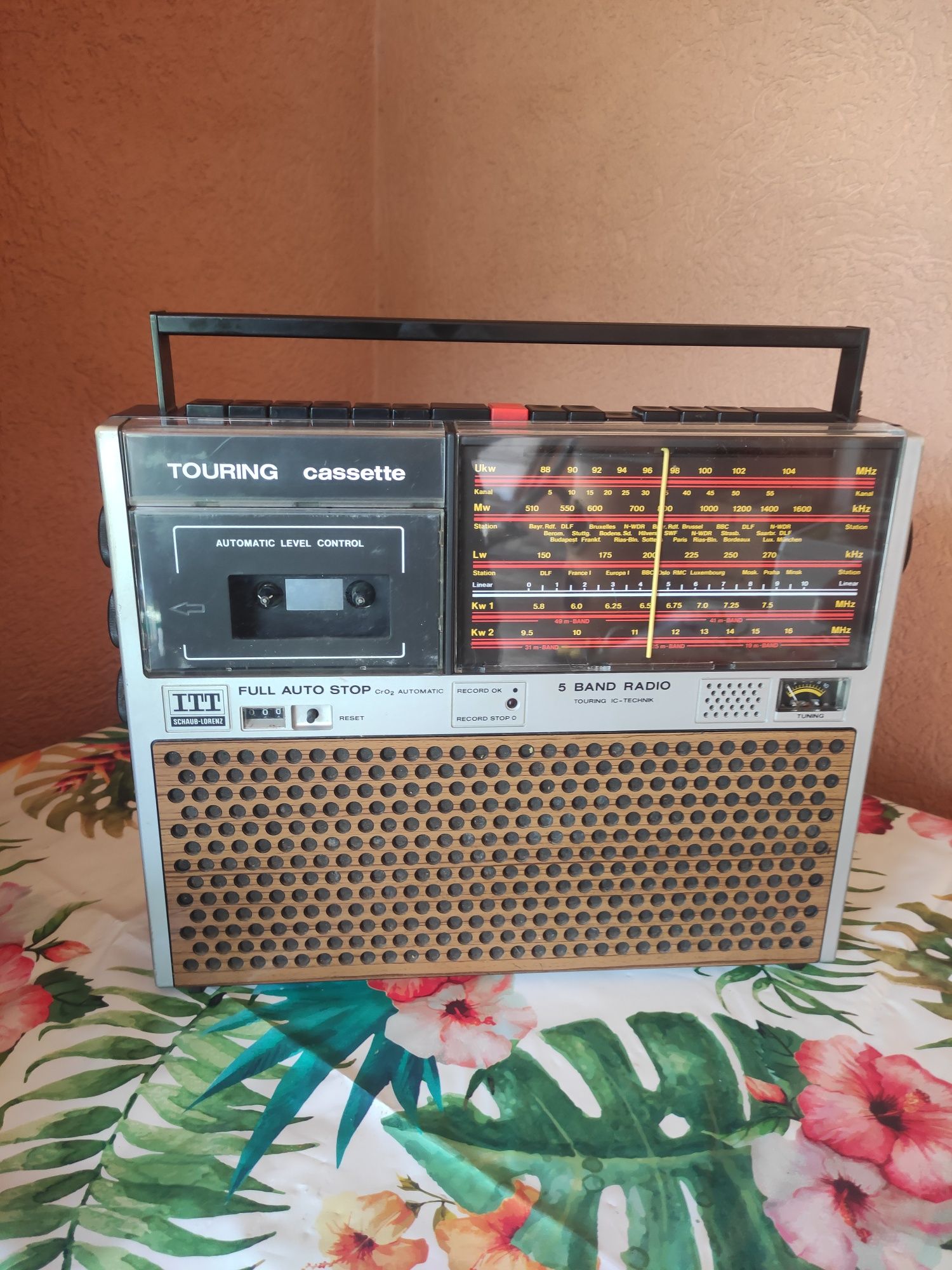 Radio ITT schaub-lorentz Touring cassette 108 A