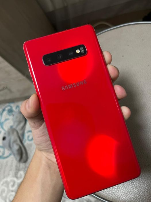 Продам самсунг s10lplus