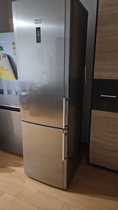 Холодильник Hotpoint Ariston серый 194см