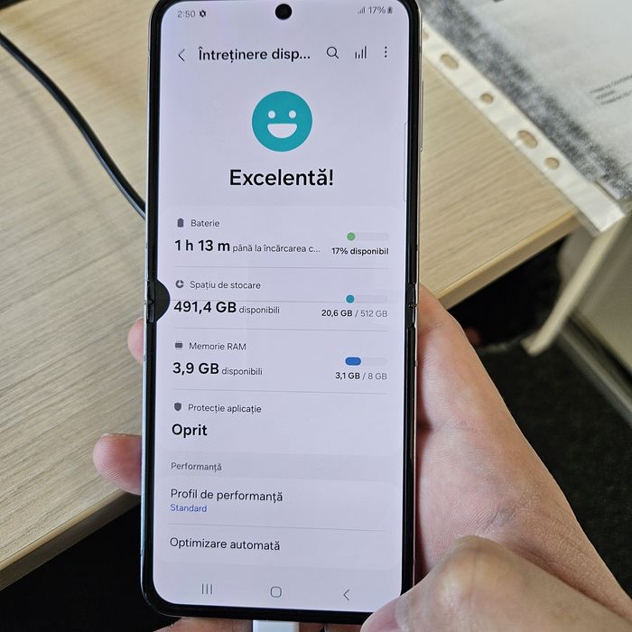 Telefon mobil Samsung Galaxy Z Flip 5, 512GB, 8GB RAM, 5G, cu defect!