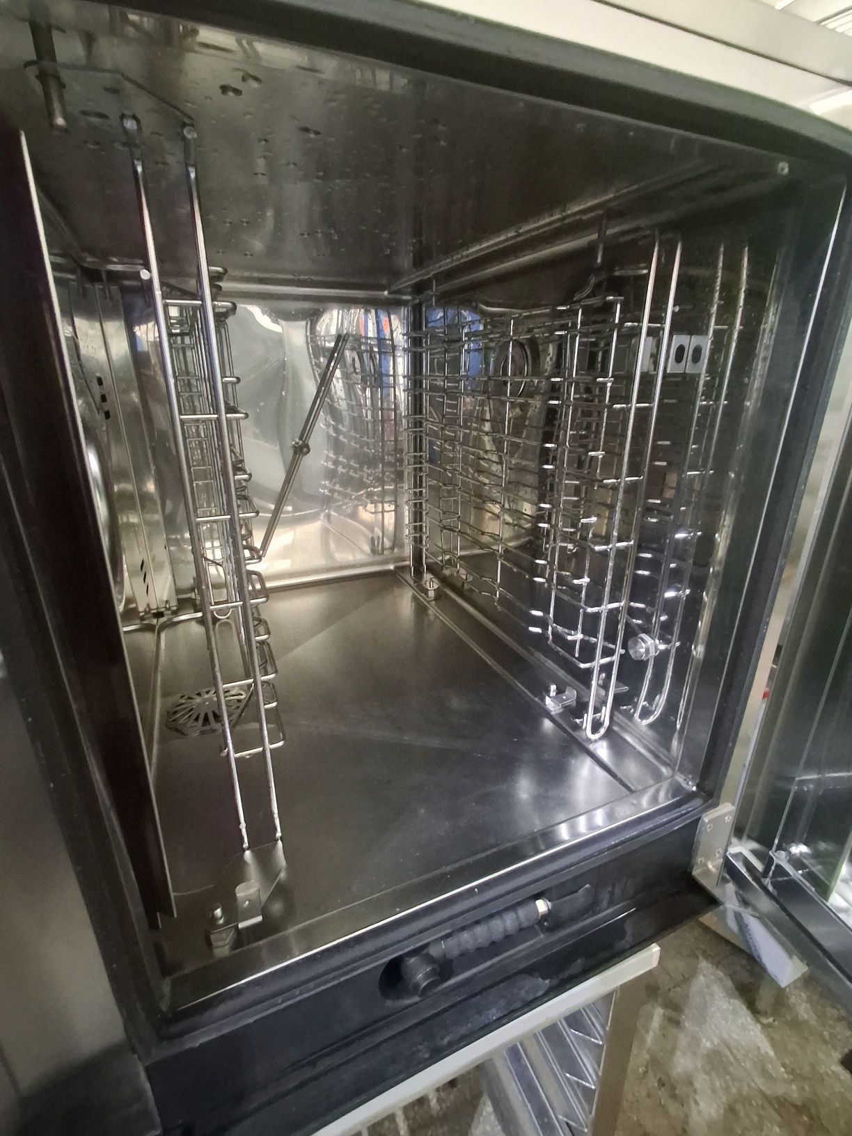 Конвектомат професионален ELECTROLUX 6 тави