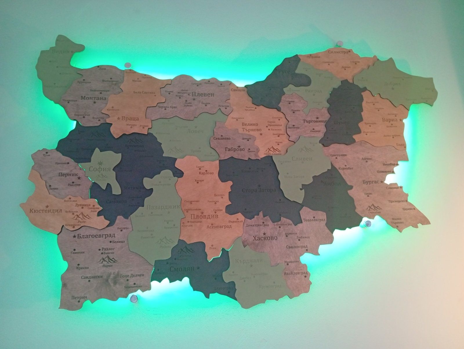 3D Дървена Карта на България с Подсветка